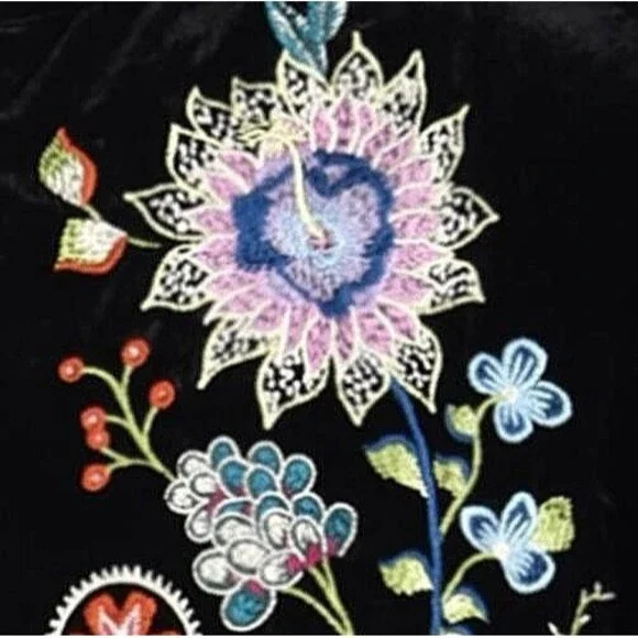 JOHNNY WAS  Black Velvet Button Down Embroidered Shirt Size XS - Picture 3 of 3